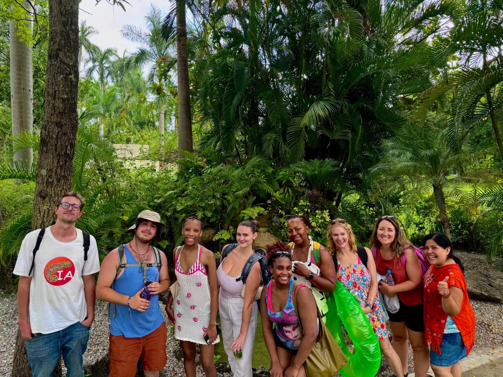 Iguana Abroad Spanish immersion students enjoying a day at Las Estacas, Morelos, Mexico