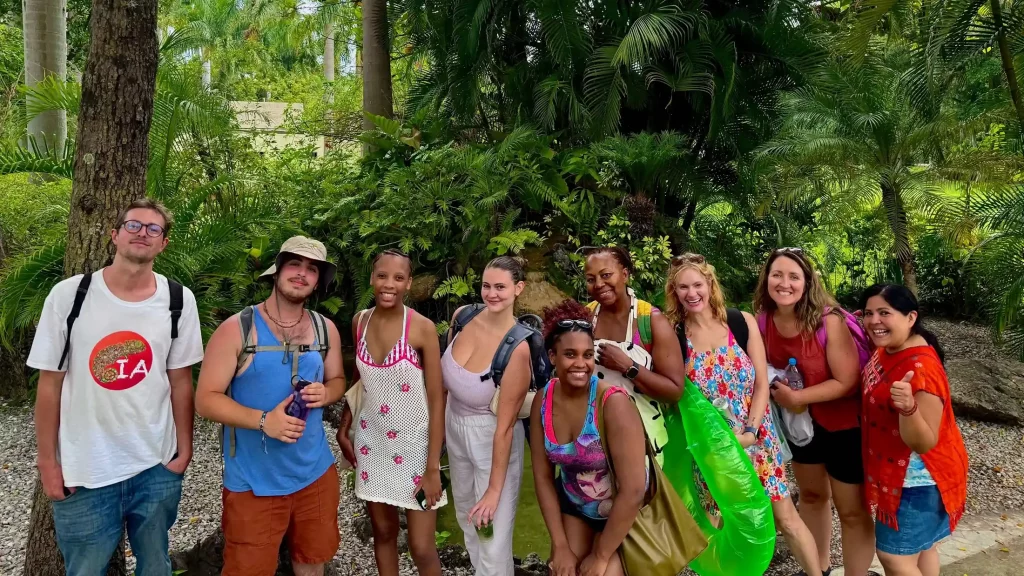 Group of spanish immersion students posing in front of the jungle-nature at las estacas Natural Park in Morelos, mexico