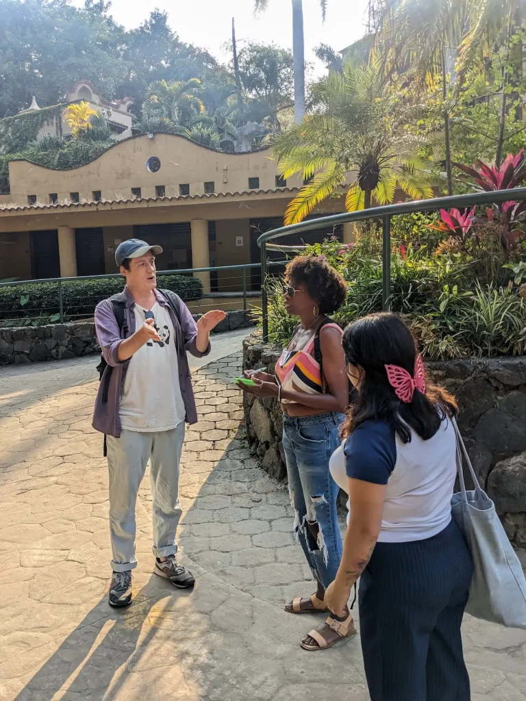 Spanish Immersion Students exploring Parque Chapultepec in Cuernavaca