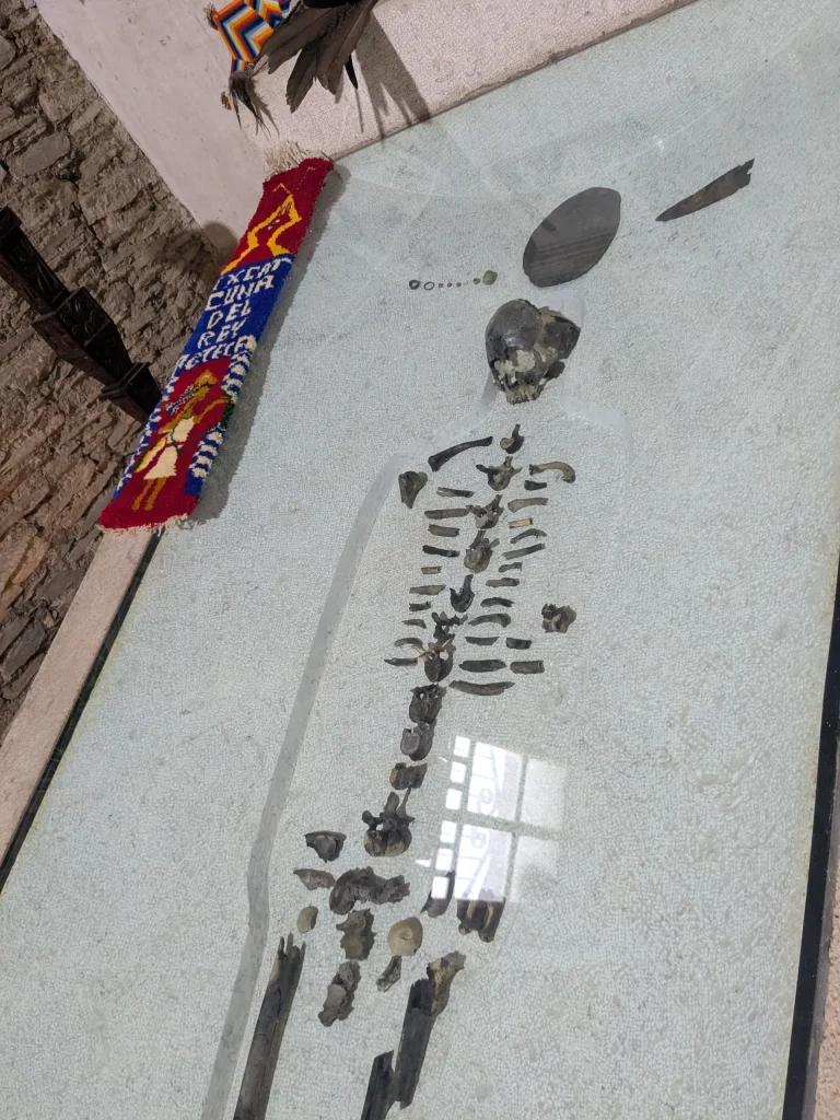 Letter left near the skeleton of Cuautémoc in Ixcateopan de Cuautémoc